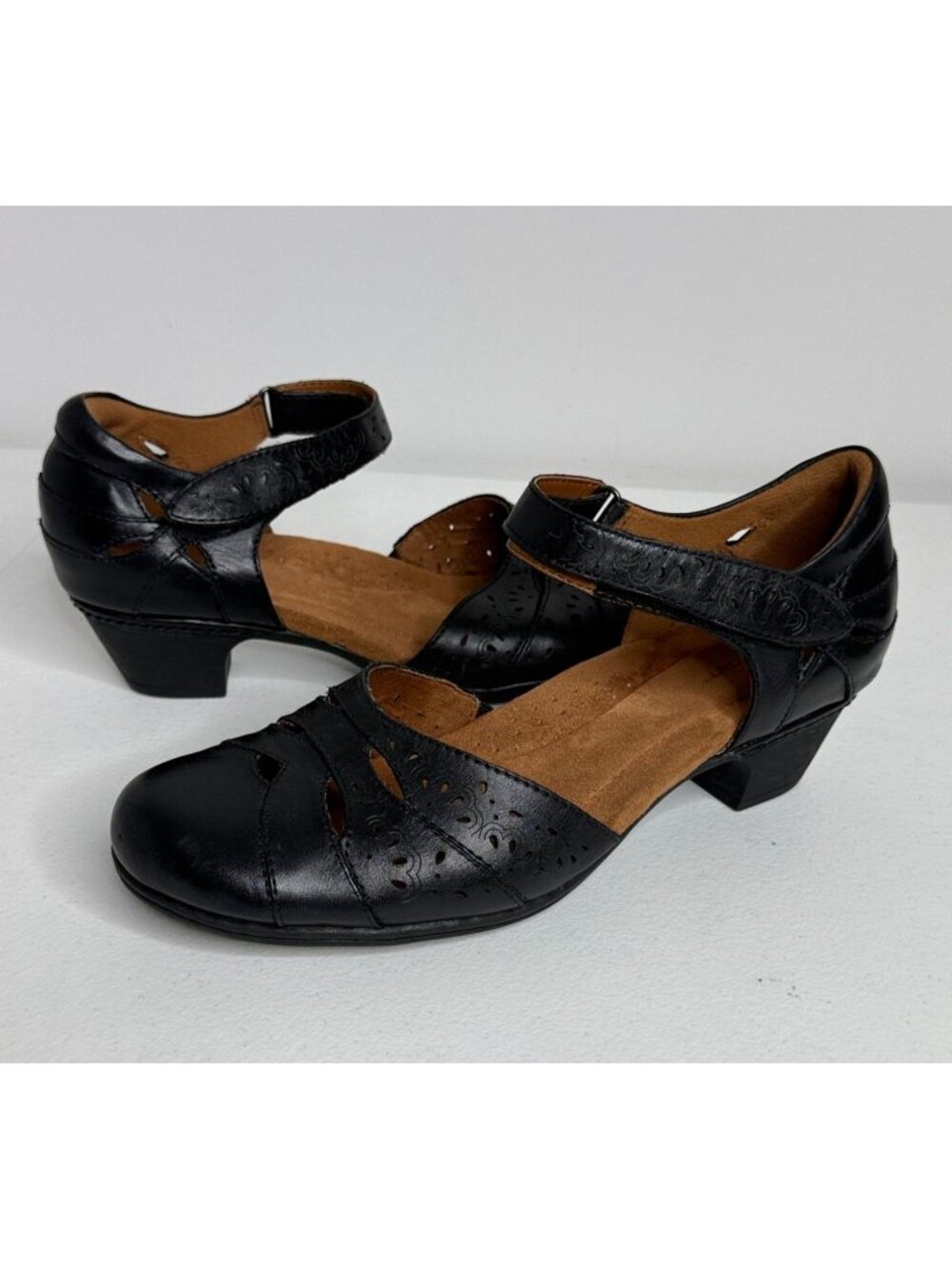 Rockport 9 Black Leather Mary Jane Heels Cutout Cottagecore Comfort